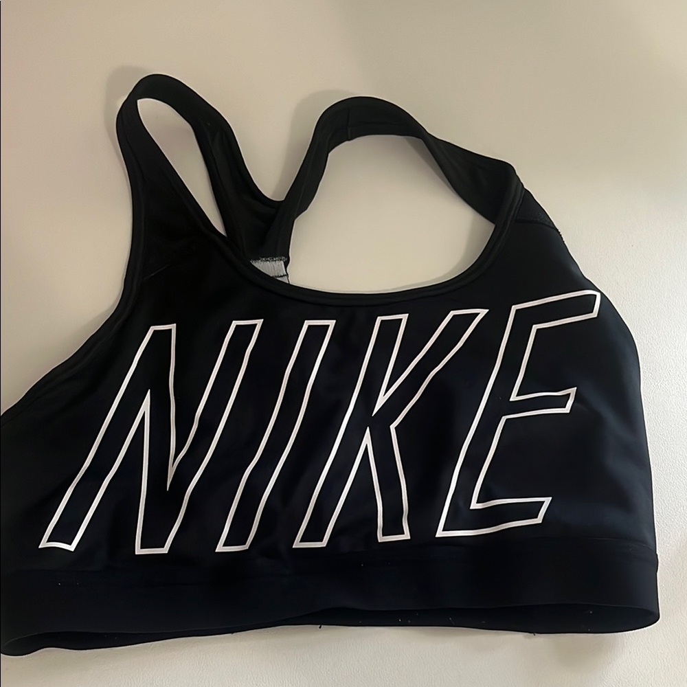 Nike Women's Black Sports Bra Medium